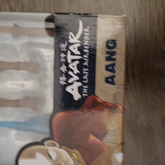 AANG - Avatar The last Airbender McFarlane Gold Label Collection Figure - Picture 2 of 7